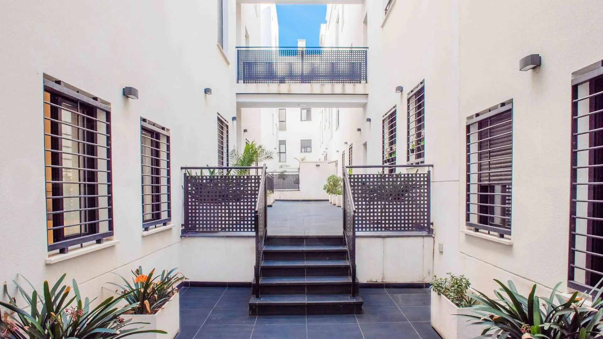 Relaxing Apartment With Parking - Center By Rems Malaga