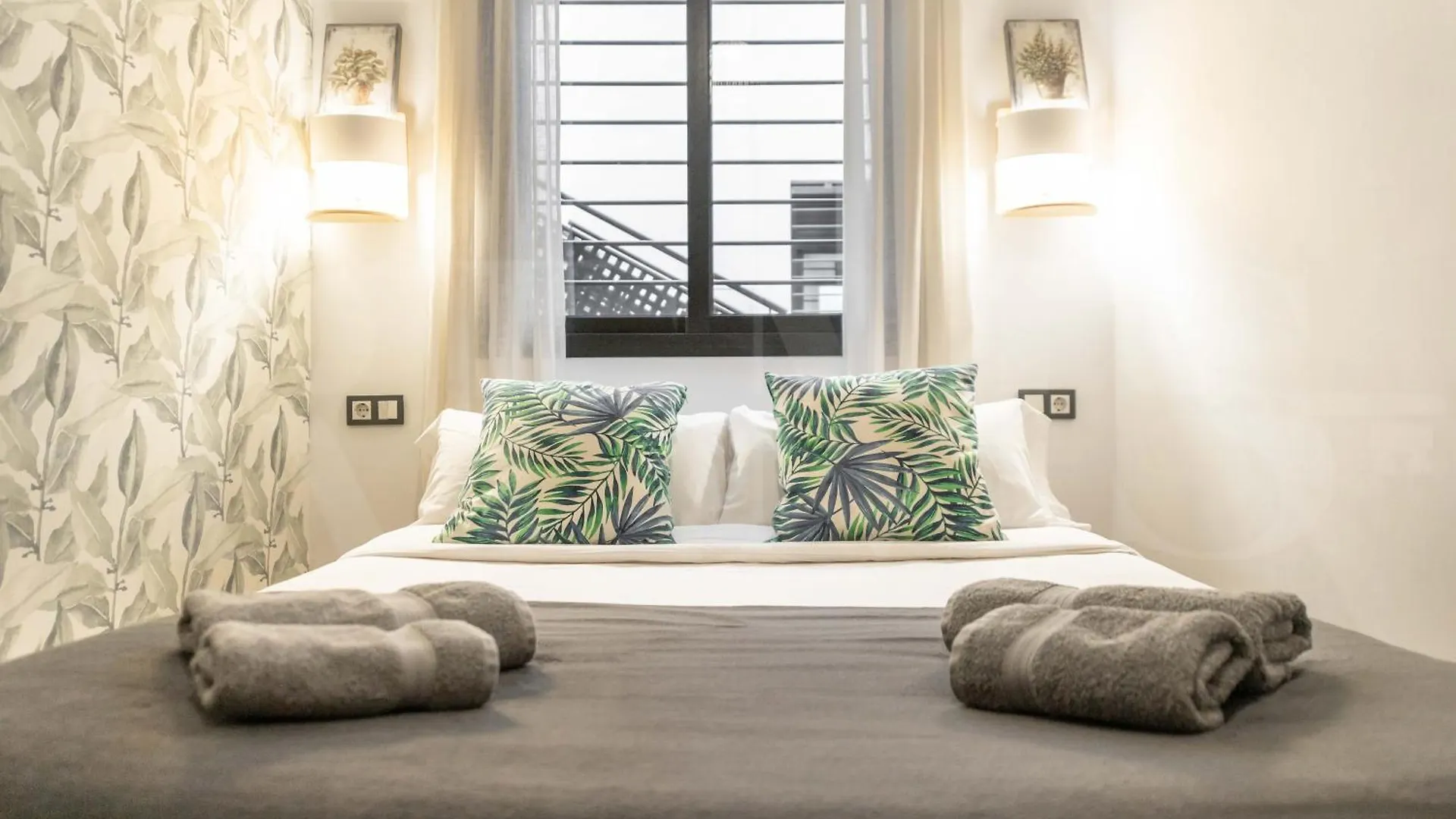 Relaxing Apartment With Parking - Center By Rems Malaga Spain